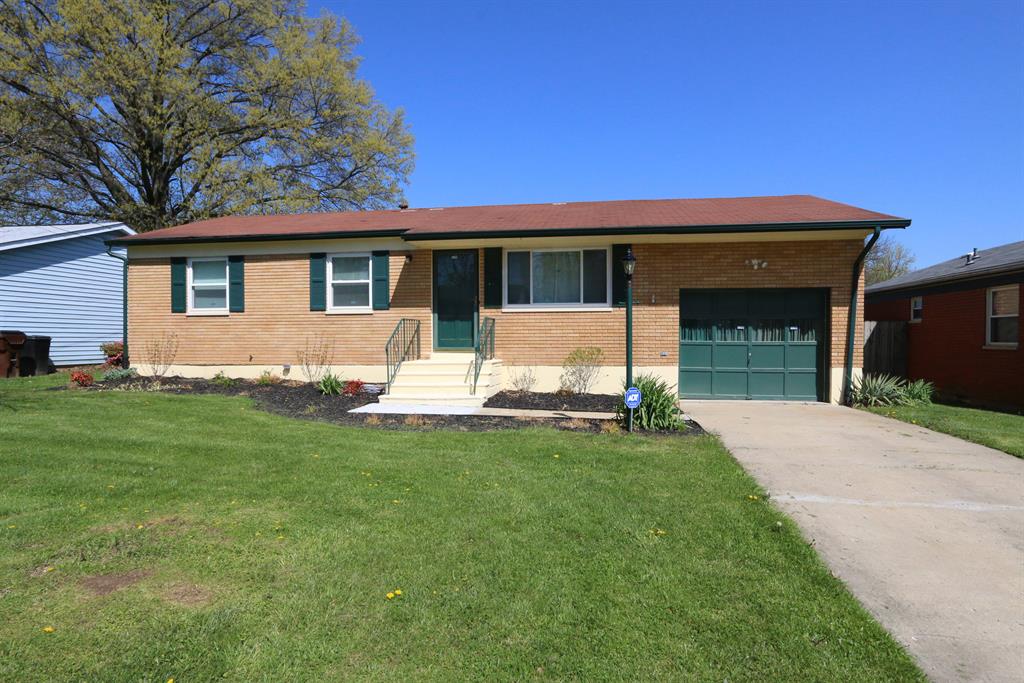 3382 Fir Tree Ln