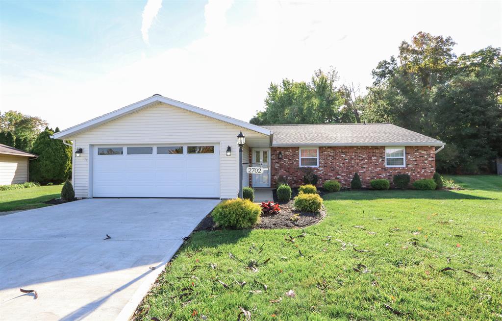 2702 Seymour Ln Springfield, OH