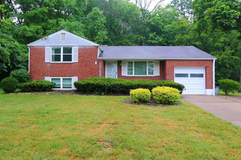 10153 Ronnie Rd Woodlawn, OH