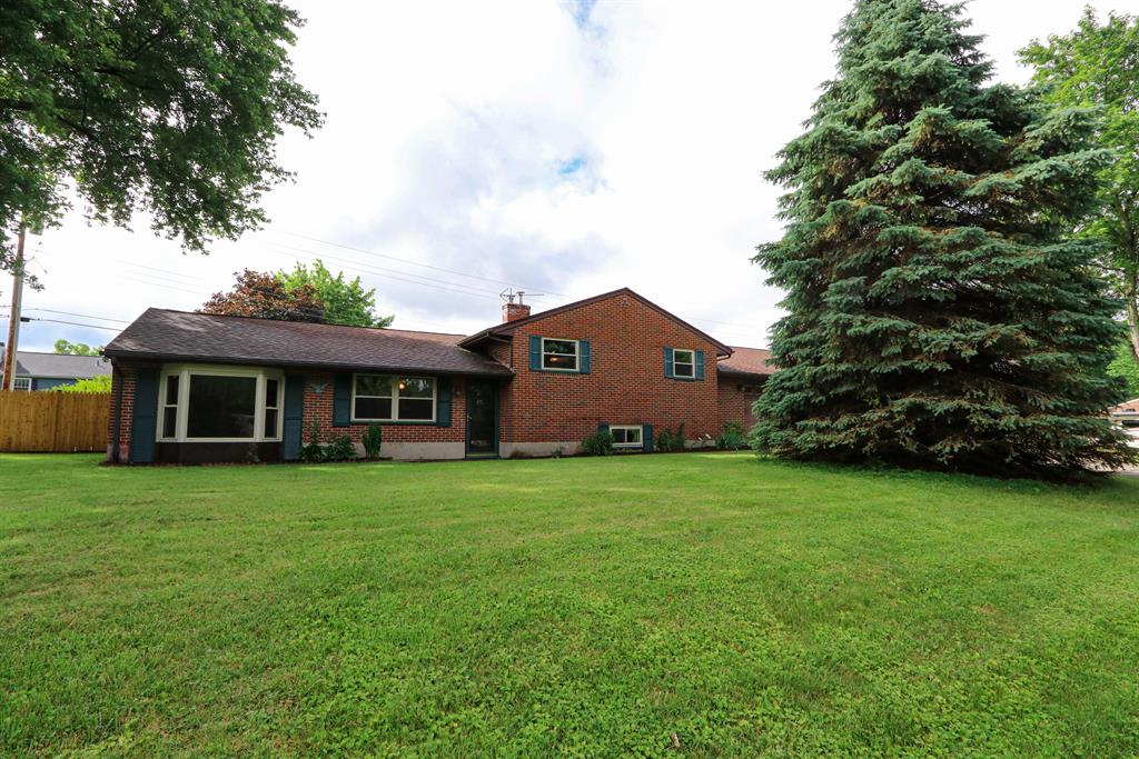 3917 Liebherr Dr Beavercreek, OH