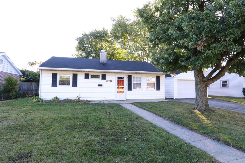 118 Colebrook Dr Vandalia, OH