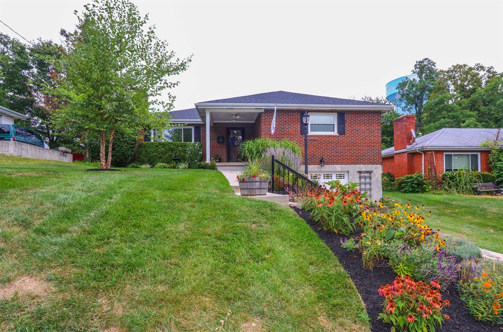 6 Edward Ave