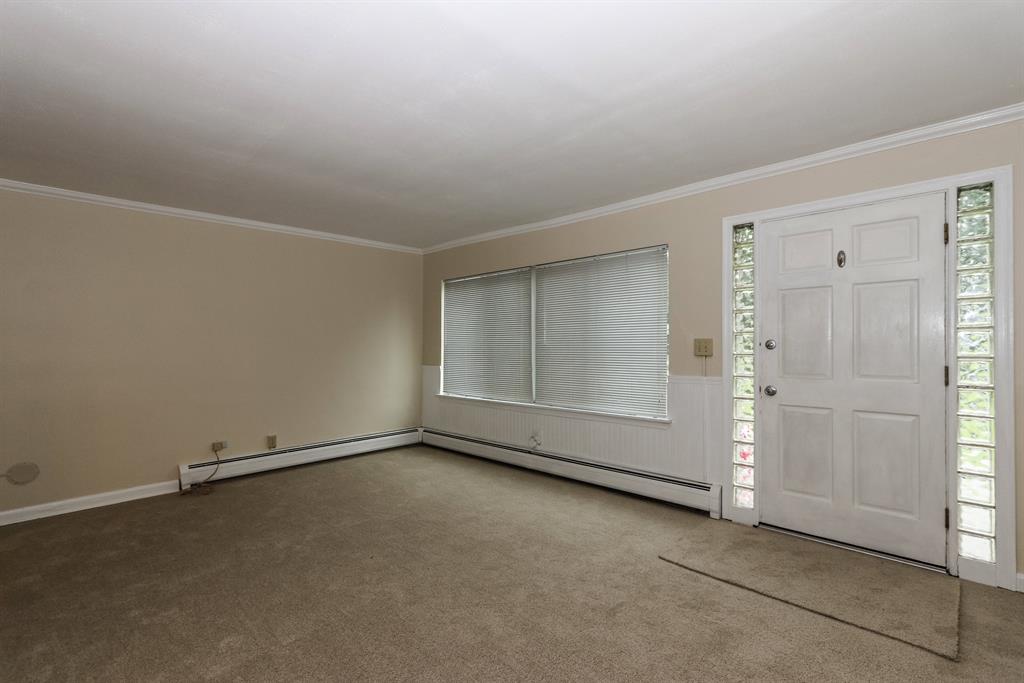 Living Room for 1437 Antoinette Ave Mt. Washington, OH 45230
