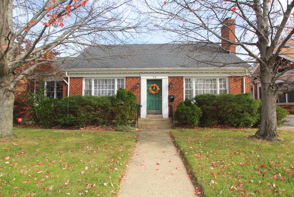 12 Requardt Ln