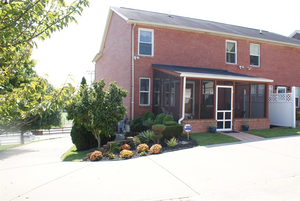 2631 Eastern Ave
