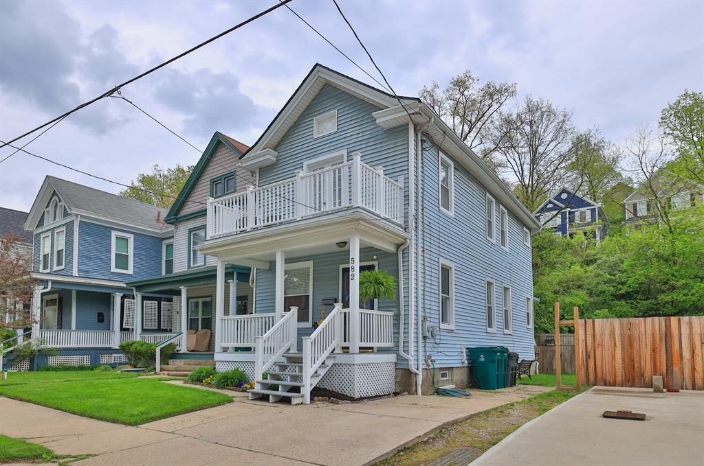 582 Delta Avenue Columbia/Tusculum, OH