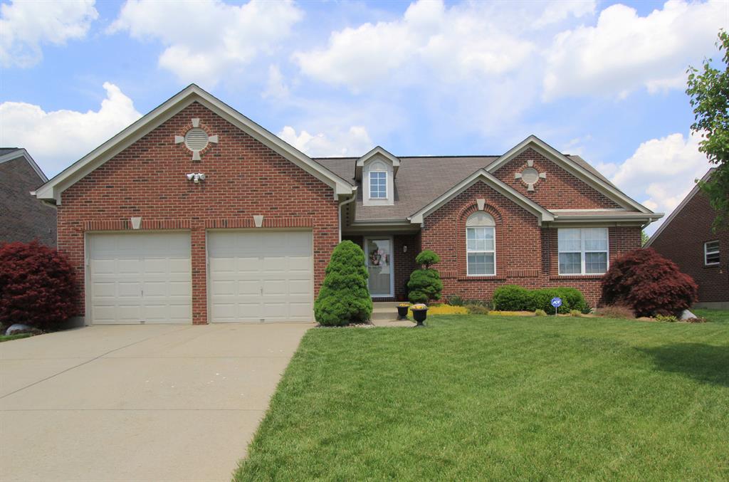 2758 Coachlight Ln