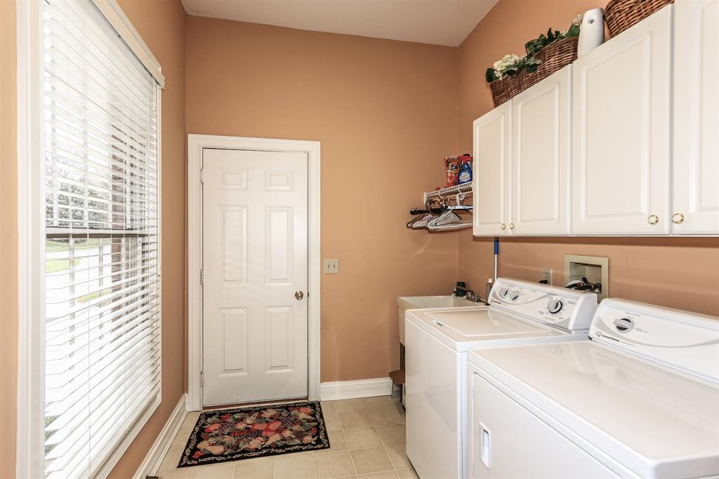 Laundry for 943 Riva Ridge Union, KY 41091