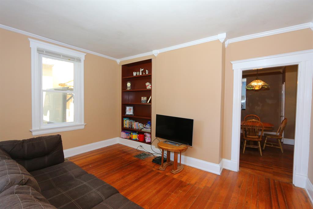 Living Room image 2 for 3244 Glenmore Ave Westwood, OH 45211