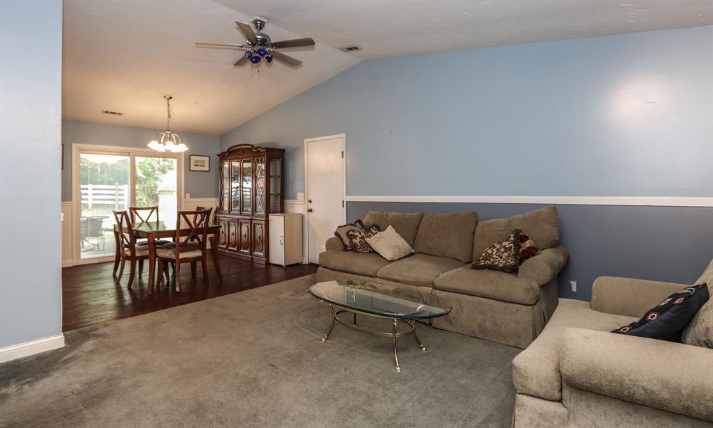 Living Room for 7973 Mulberry St Maineville, OH 45039