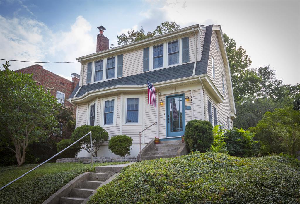 6246 Cortelyou Pleasant Ridge, OH