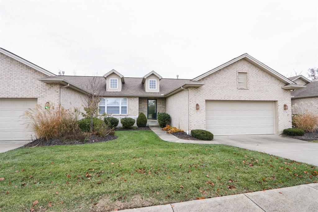 2314 Castle Pines Ct Hamilton West, OH