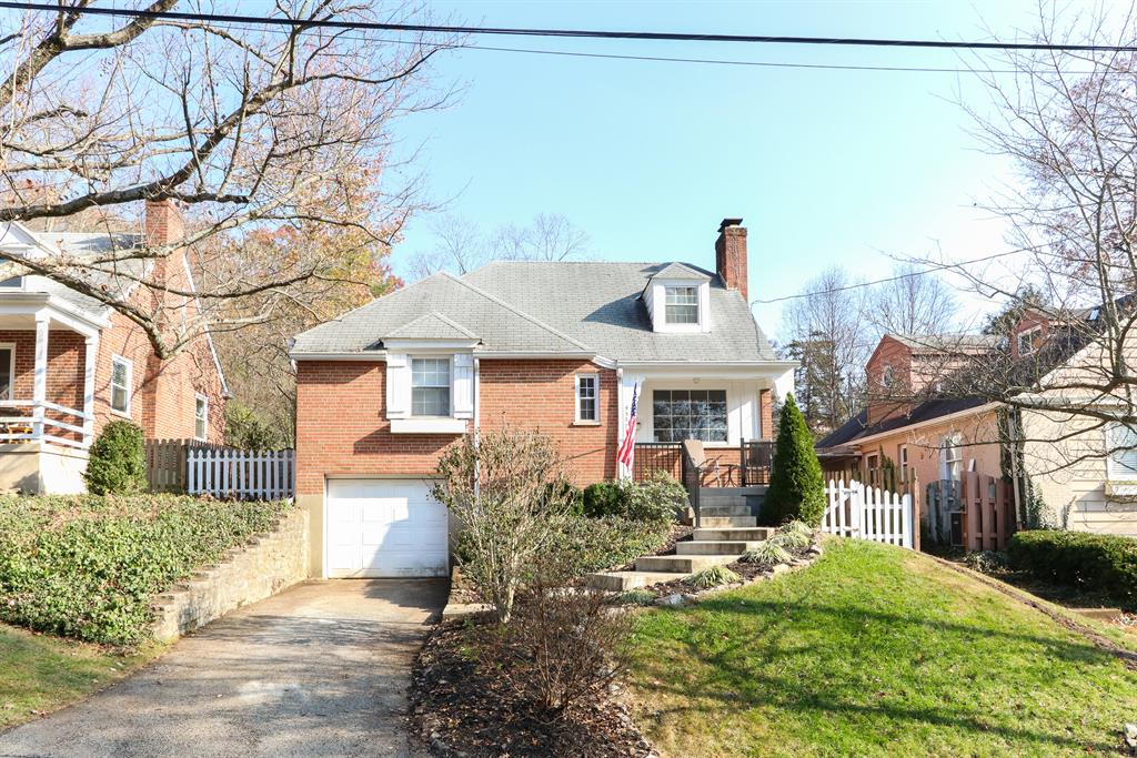 4302 Joan Pl Mariemont, OH