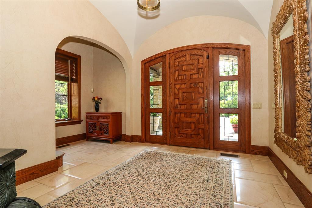 Front Entry Hall for 7325 Indian Hill Rd Indian Hill, OH 45243