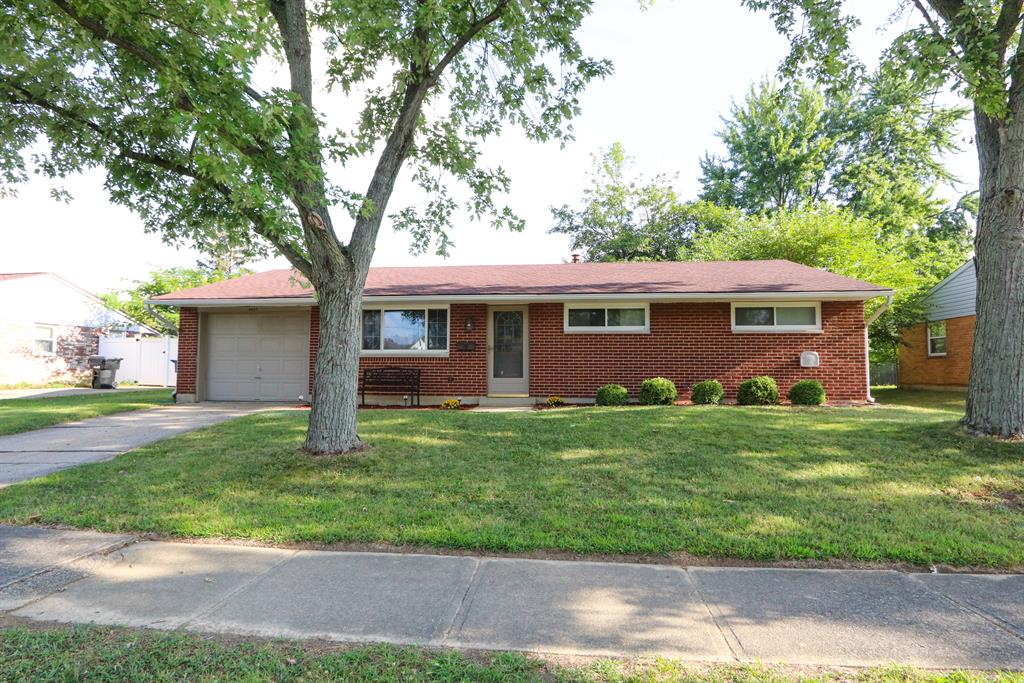 6427 Luton Ct Dayton, OH