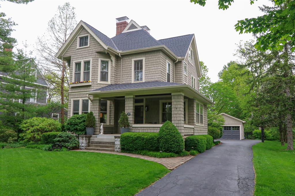28 Wyoming Ave Wyoming, OH