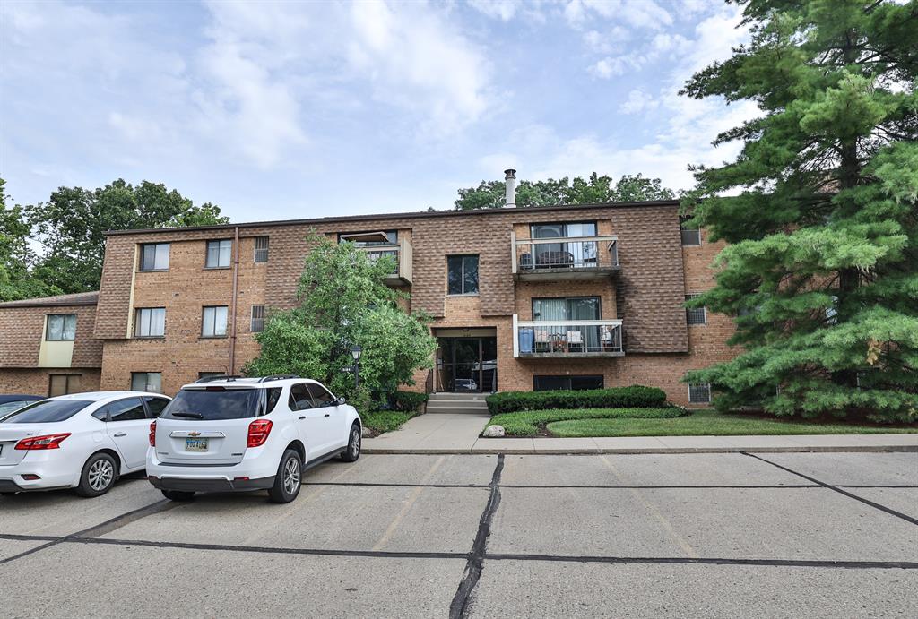 5184 S Eaglesnest Drive 7 Bridgetown, OH