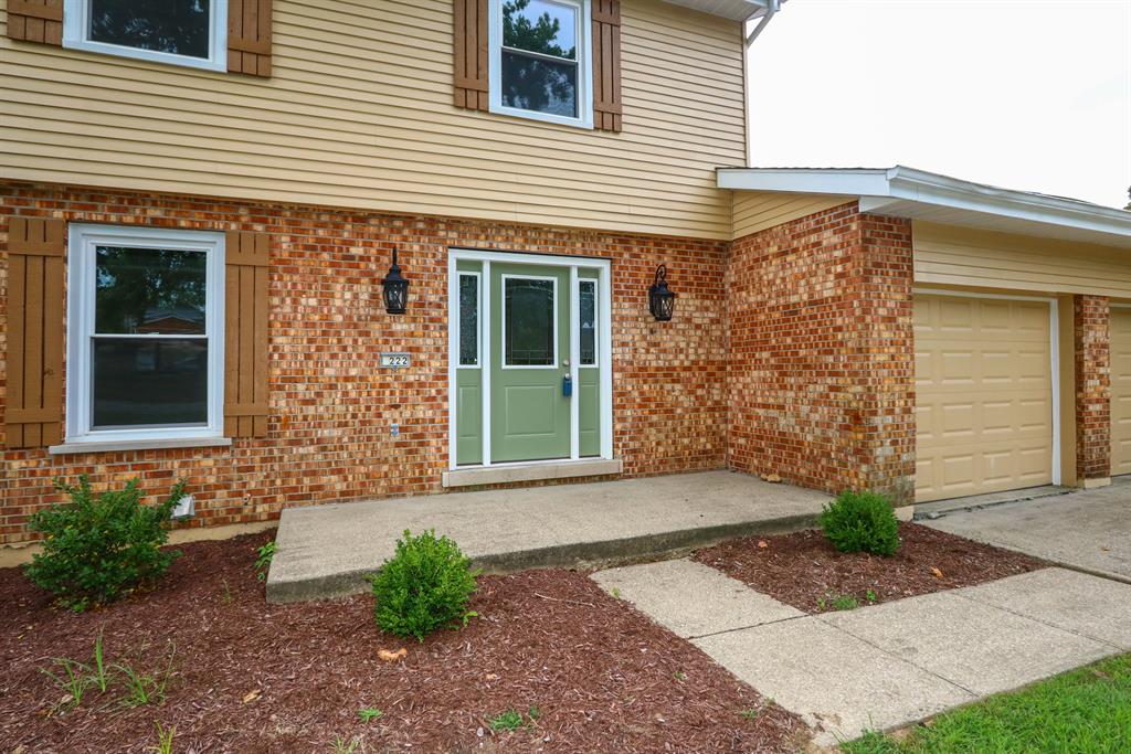 Entrance for 222 W Dilcrest Cir Florence, KY 41042