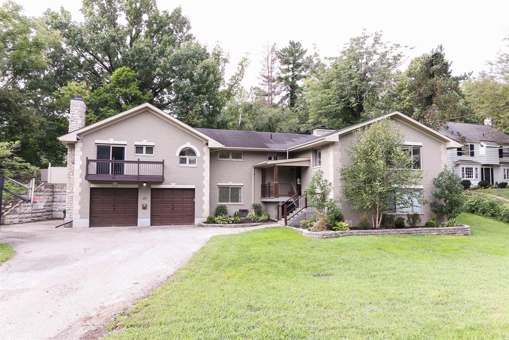 69 Reily Rd Wyoming, OH