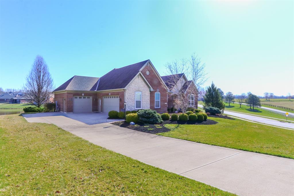 2642 Twin Hills Ct