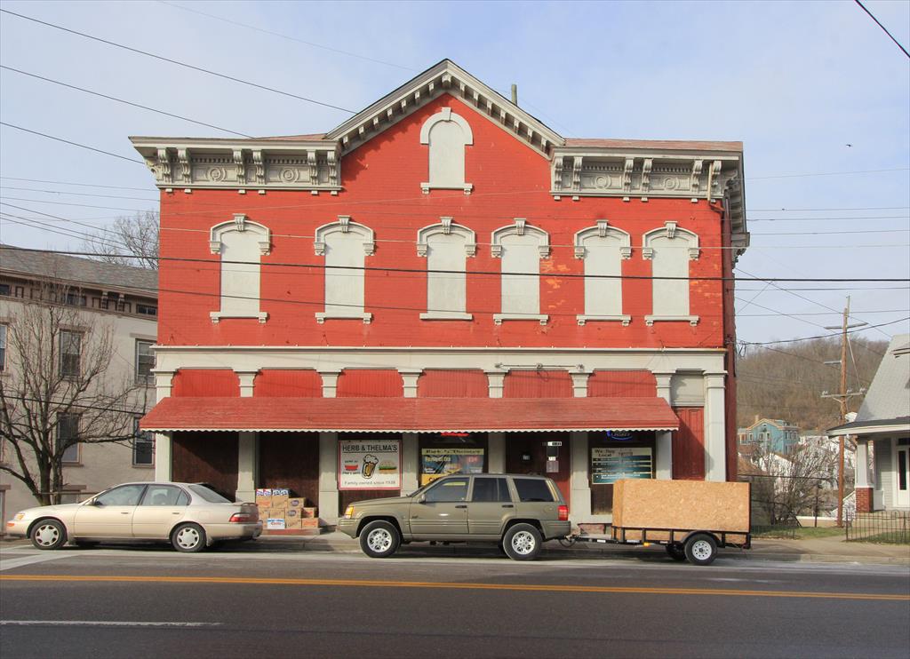 718 Pike St