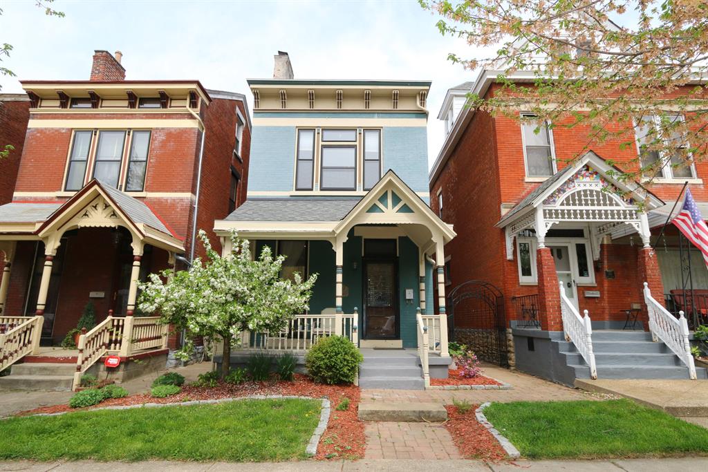 407 E 5th St