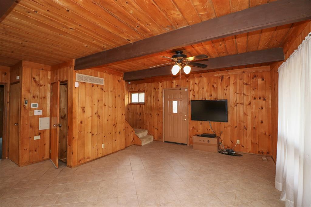 Living Room image 2 for 7429 Dog Trot Rd Miami Twp. (West), OH 45248