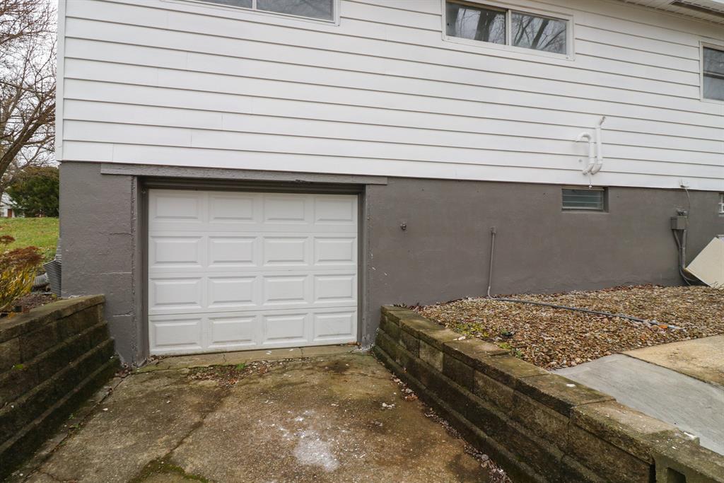 Garage for 4943 Race Rd Green Twp. - Hamilton Co., OH 45211