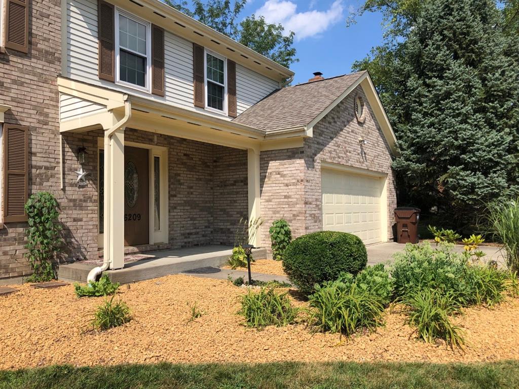 Front landscaping for 6209 Kingsgate Dr Burlington, KY 41005
