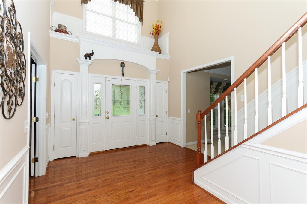 Foyer for 1301 Deer Hollow Ct Hebron, KY 41048