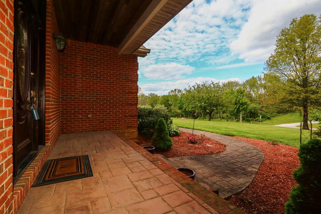 Entrance for 7433 East Bend Rd Burlington, KY 41005