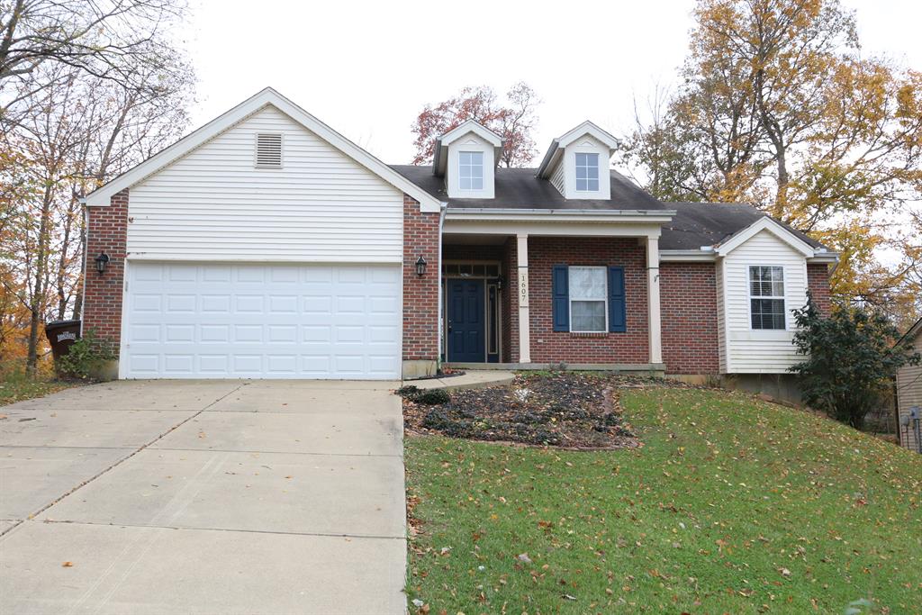 1607 Brookridge Circle Dr