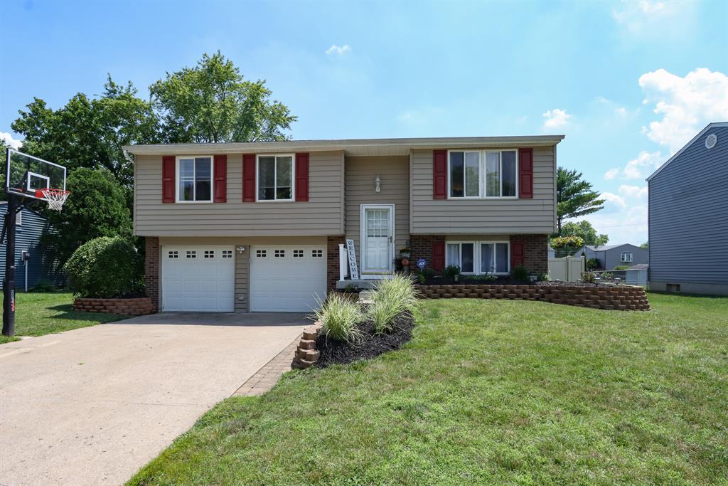 112 Burk Ln