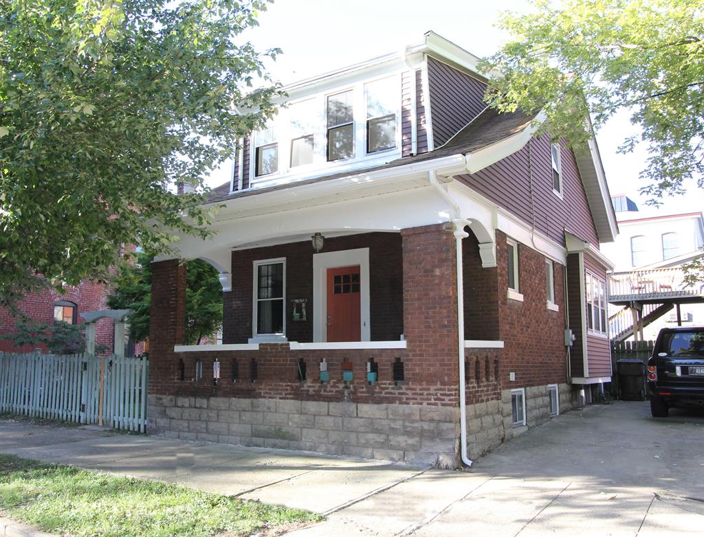 612 Overton St