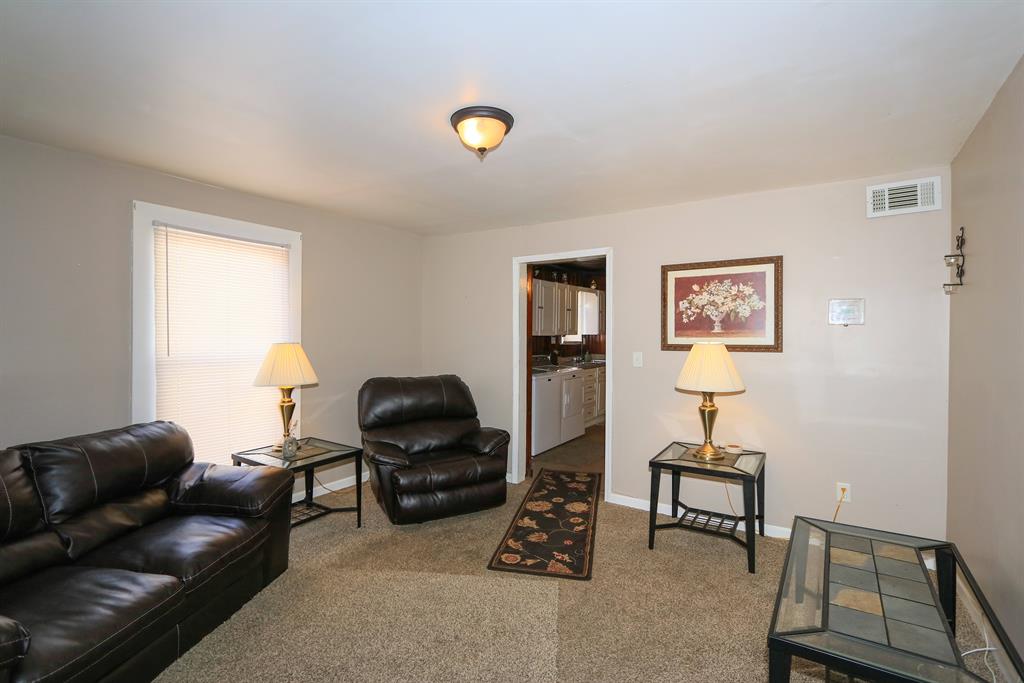Living Room image 2 for 2535 Enid St Crescent Springs, KY 41017