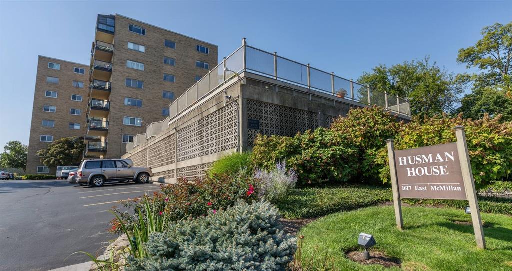 Entrance for 1617 E McMillan Ave #801 Walnut Hills, OH 45206