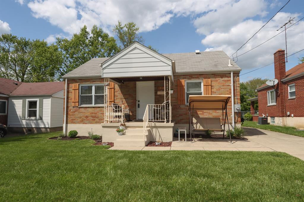 1914 Acorn Dr North College Hill, OH