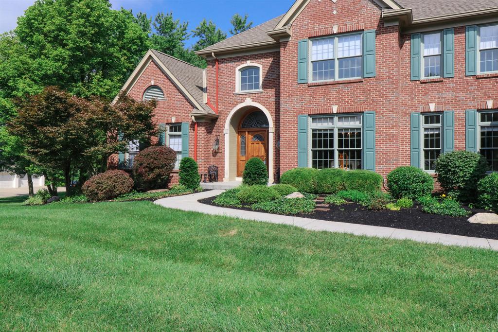 Entrance for 905 Rosewood Dr Villa Hills, KY 41017