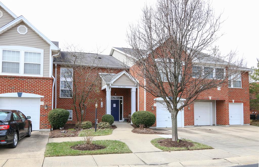 6945 Parkview Dr