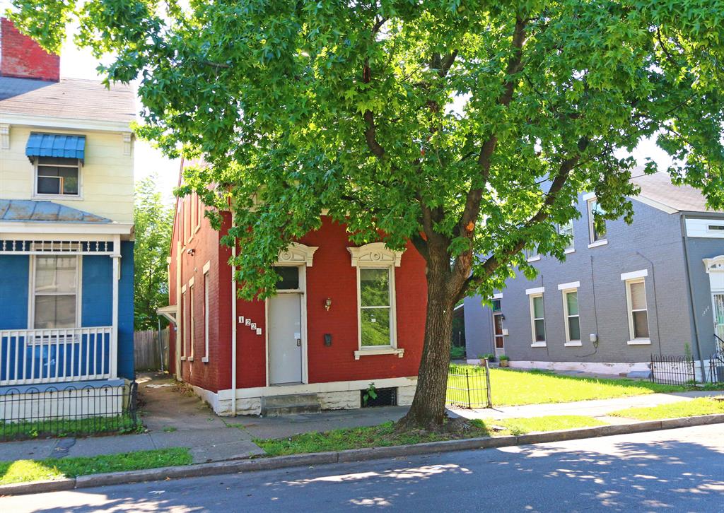 1224 Garrard St