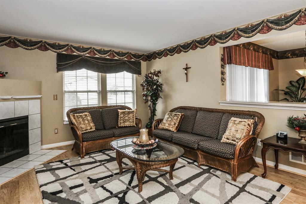 Living Room image 2 for 11 Providence Dr, 3 Fairfield, OH 45014