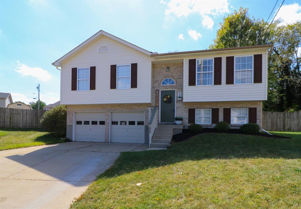 135 Mollie Ct