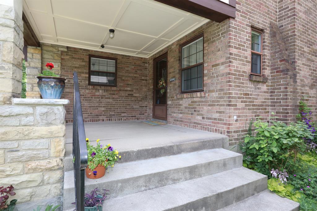 Entrance for 542 McAlpin Ave Clifton, OH 45220