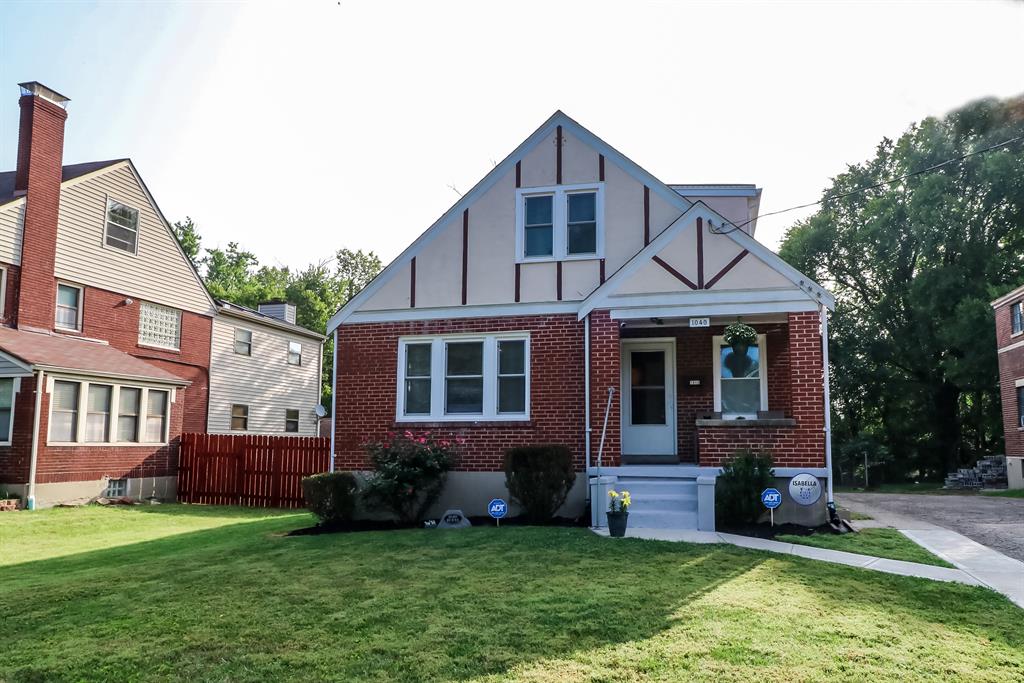 1040 Burns Ave Wyoming, OH
