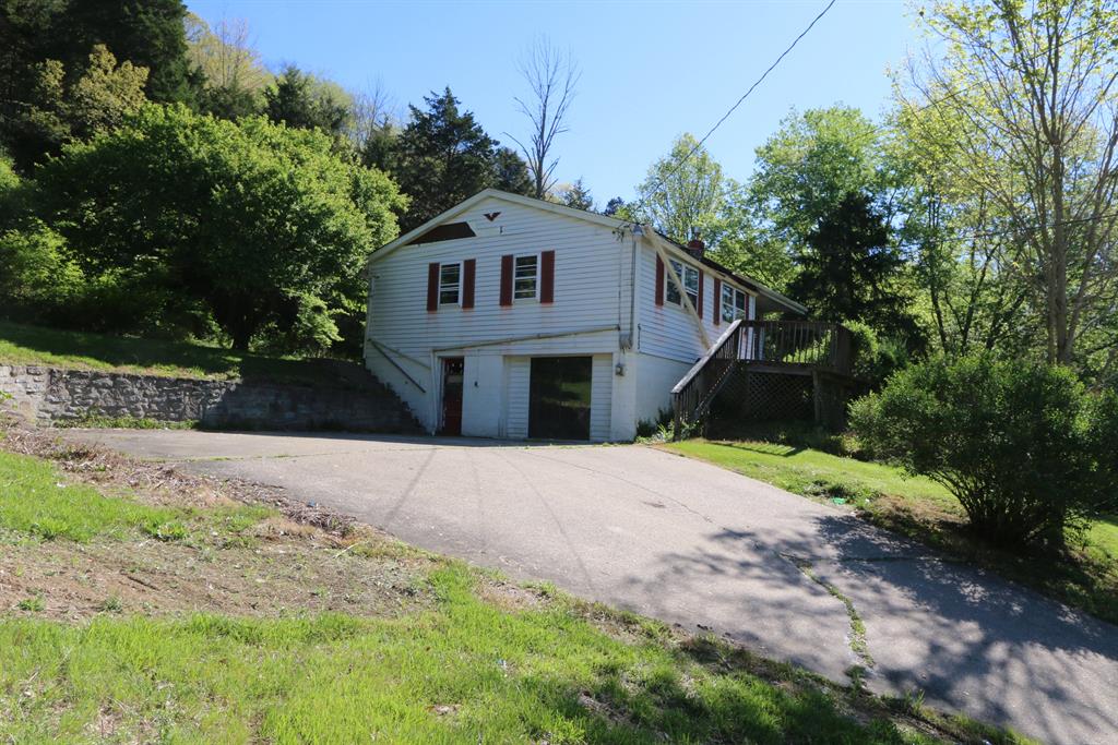 6173 E Alexandria Pike