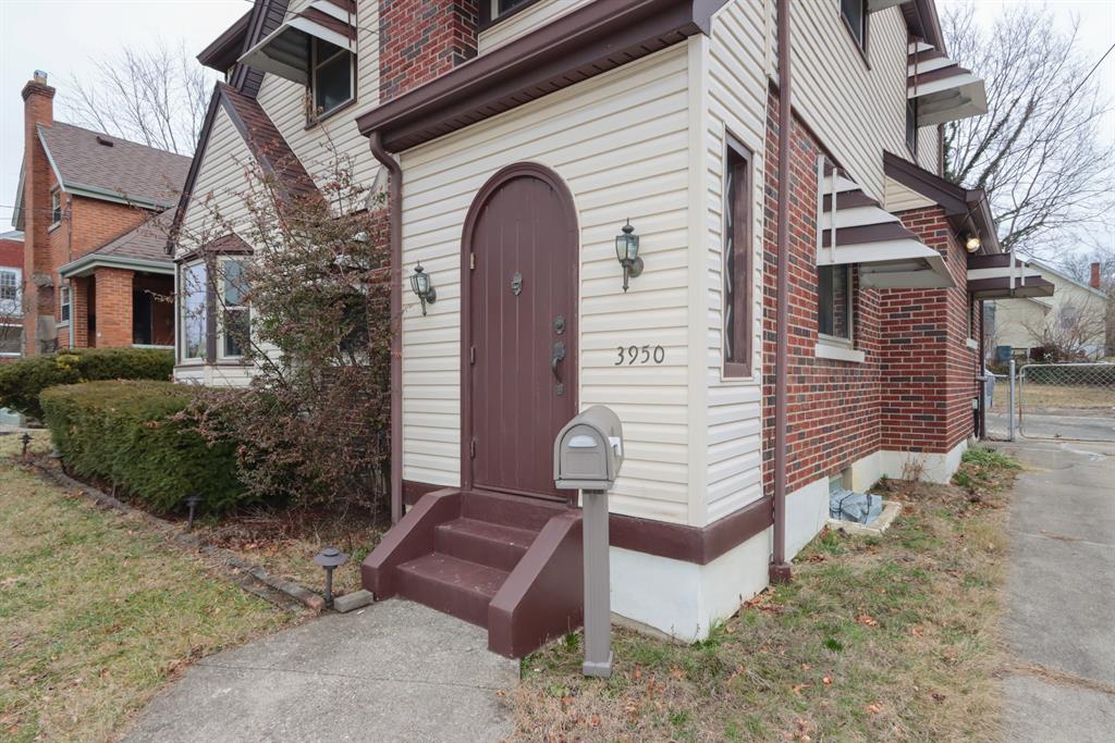 Entrance for 3950 Ruth Ln Cheviot, OH 45211