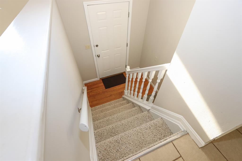 Foyer for 9058 Supreme Ct Independence, KY 41051