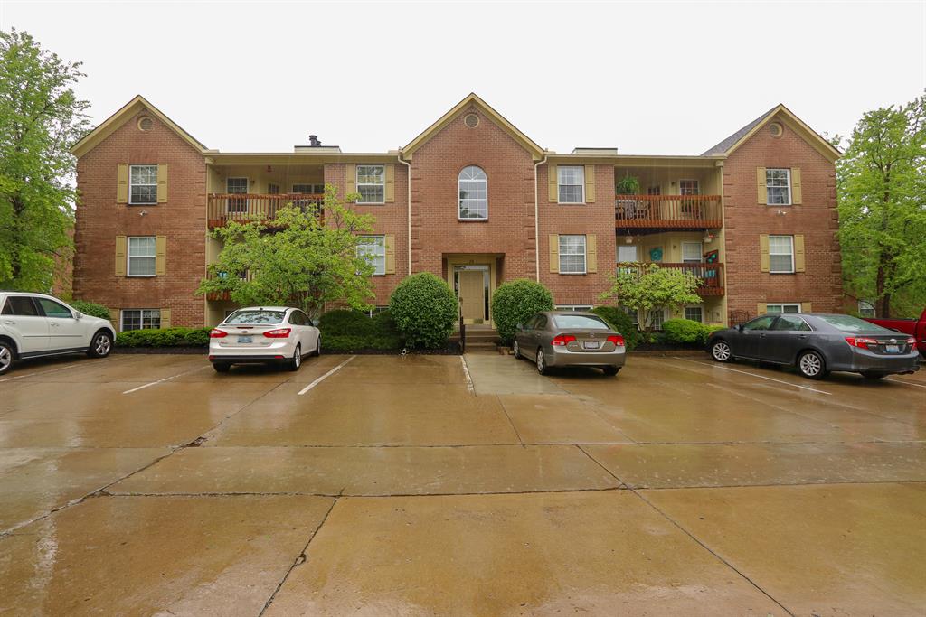 26 Highland Meadows Cir #7 Highland Heights, KY