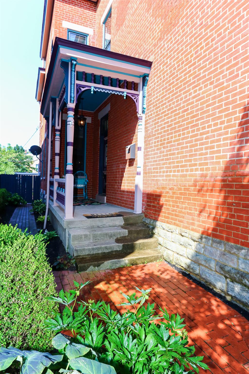 Entrance for 324 Park Ave Newport, KY 41071