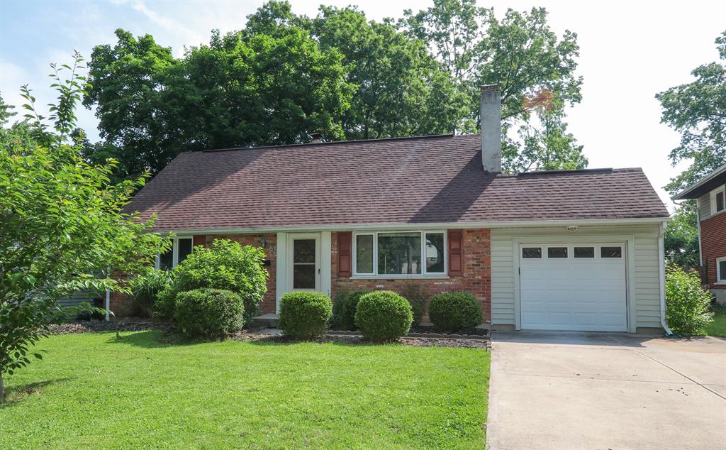 61 Hamlin Dr